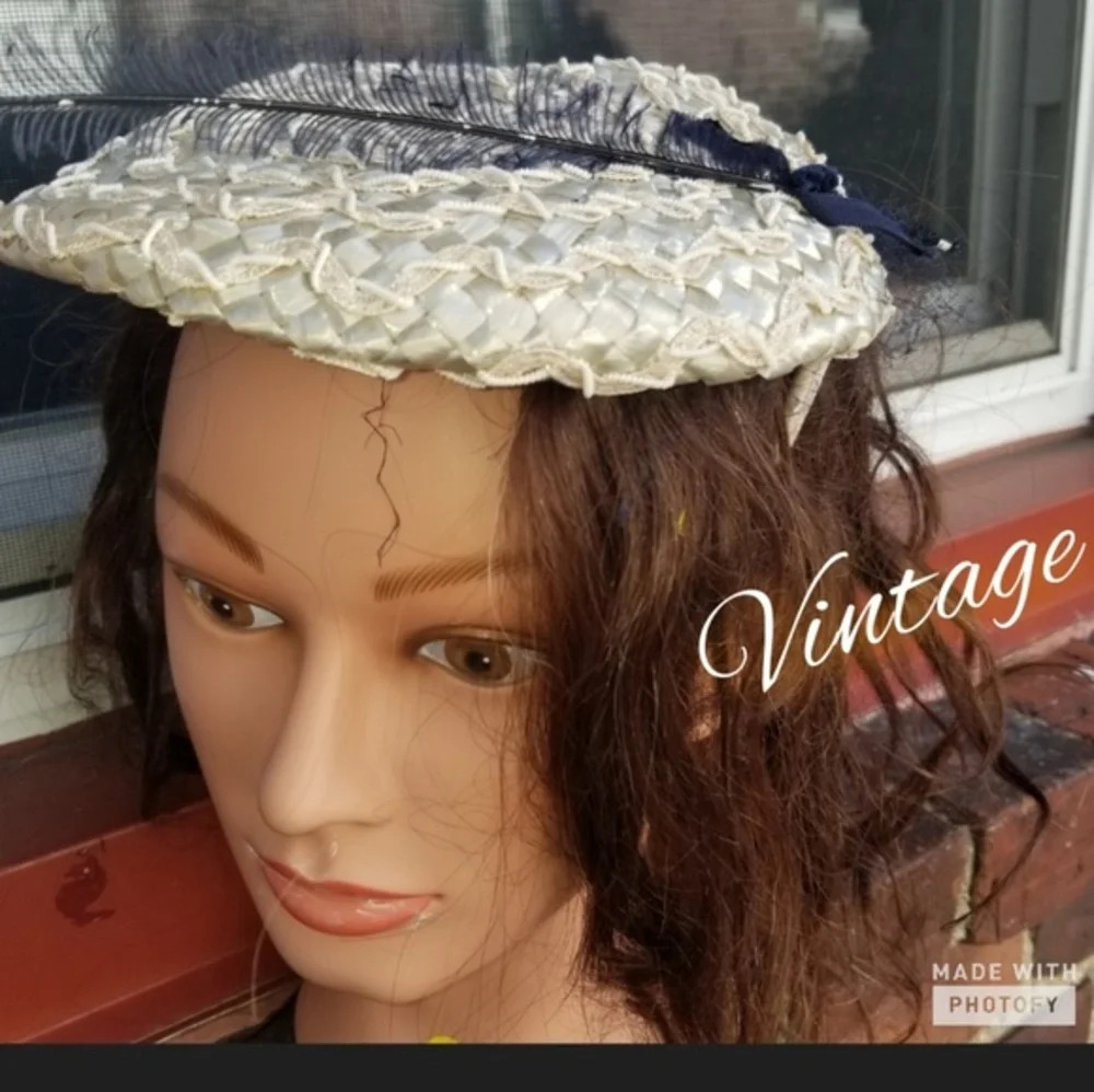 Vintage straw and ribbon‎ "beret" fascinator